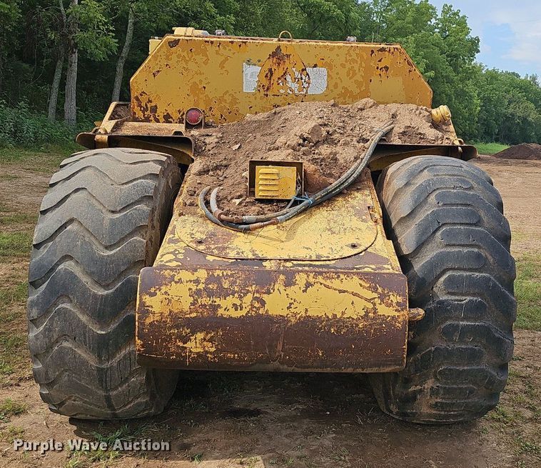 image for item NT9904 1976 Caterpillar 613B  elevating scraper