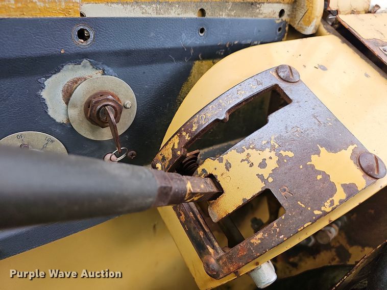 image for item NT9904 1976 Caterpillar 613B  elevating scraper