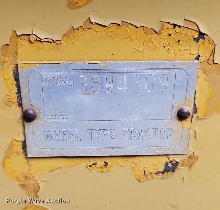 image for item NT9904 1976 Caterpillar 613B  elevating scraper