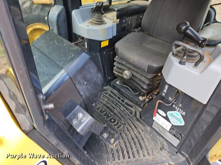 image for item NT9905 2013 Komatsu D39PX-22  dozer