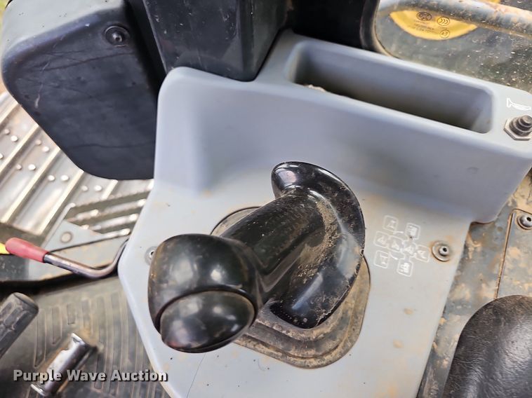 image for item NT9905 2013 Komatsu D39PX-22  dozer