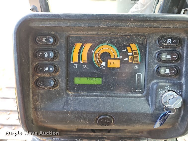 image for item NT9905 2013 Komatsu D39PX-22  dozer