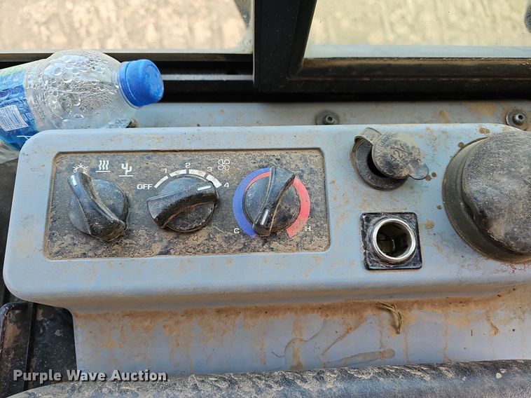 image for item NT9905 2013 Komatsu D39PX-22  dozer