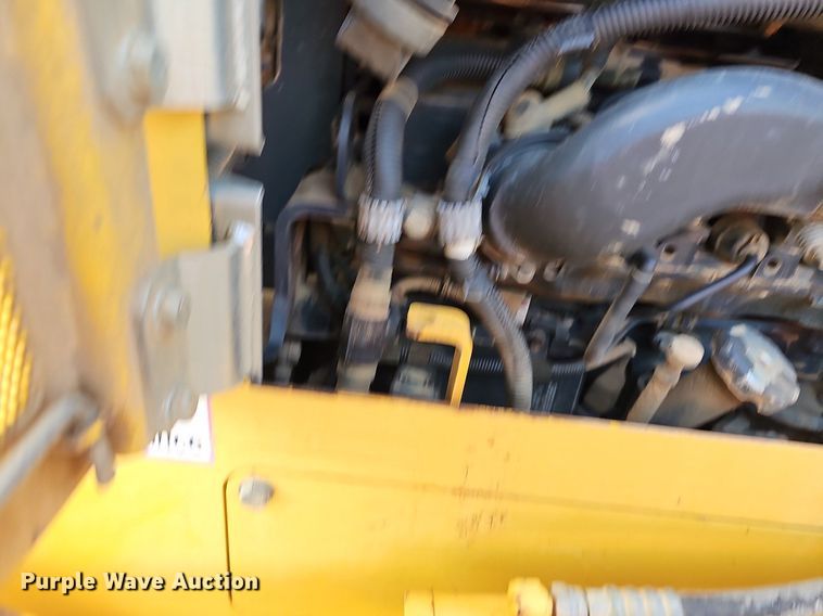 image for item NT9905 2013 Komatsu D39PX-22  dozer