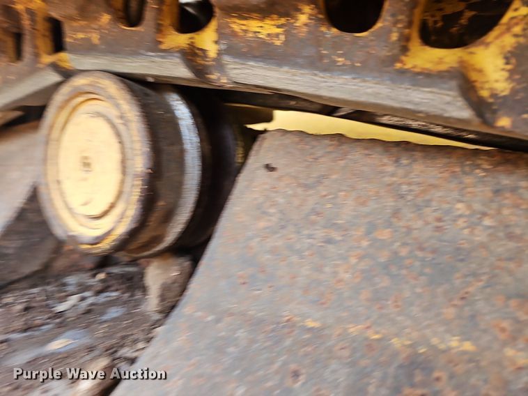 image for item NT9905 2013 Komatsu D39PX-22  dozer