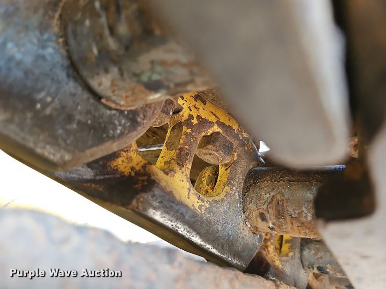 image for item NT9905 2013 Komatsu D39PX-22  dozer