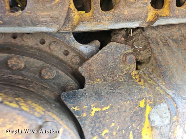 image for item NT9905 2013 Komatsu D39PX-22  dozer