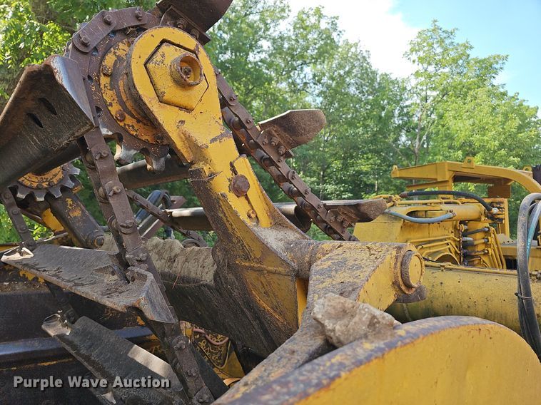 image for item NT9906 1972 Caterpillar 613  elevating scraper