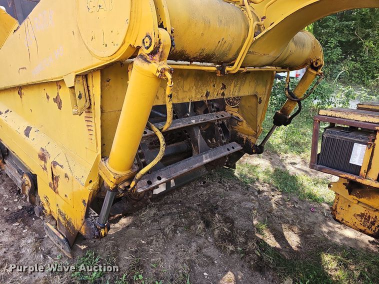 image for item NT9906 1972 Caterpillar 613  elevating scraper