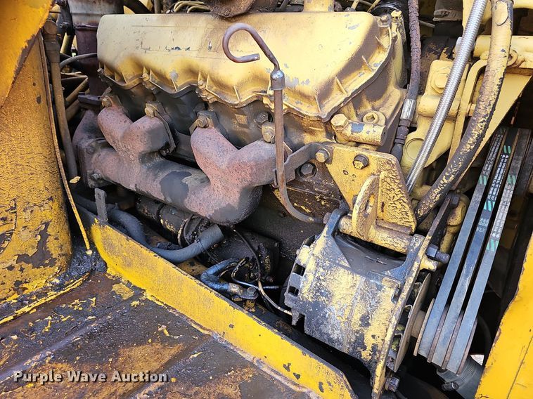 image for item NT9906 1972 Caterpillar 613  elevating scraper