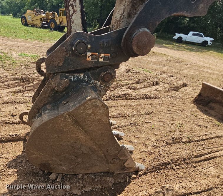 image for item NT9907 2013 Takeuchi TB1140  mini excavator