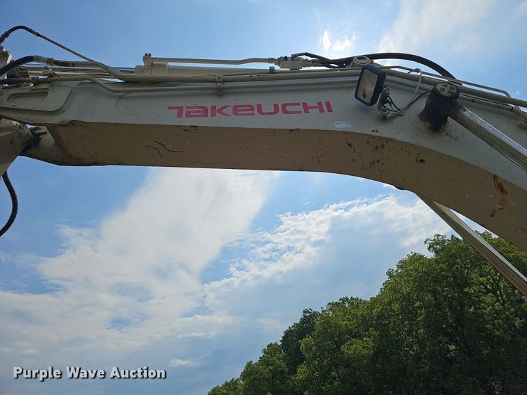 image for item NT9907 2013 Takeuchi TB1140  mini excavator