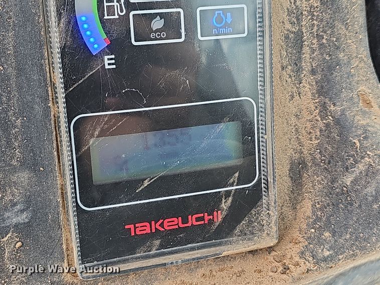 image for item NT9907 2013 Takeuchi TB1140  mini excavator