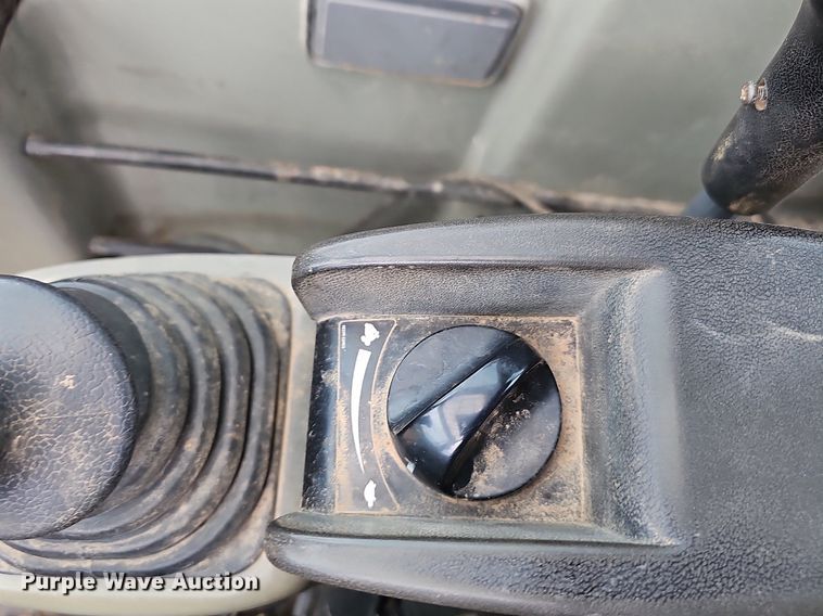 image for item NT9907 2013 Takeuchi TB1140  mini excavator