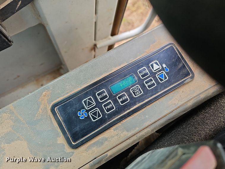 image for item NT9907 2013 Takeuchi TB1140  mini excavator