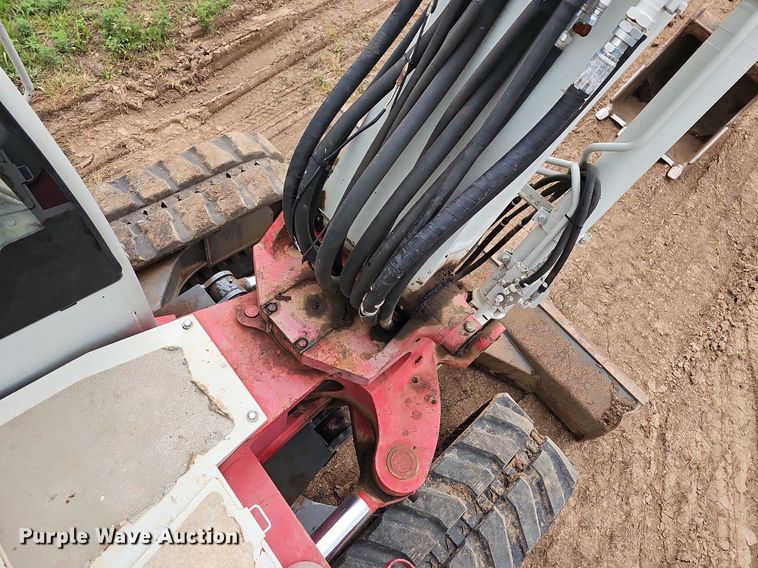 image for item NT9907 2013 Takeuchi TB1140  mini excavator