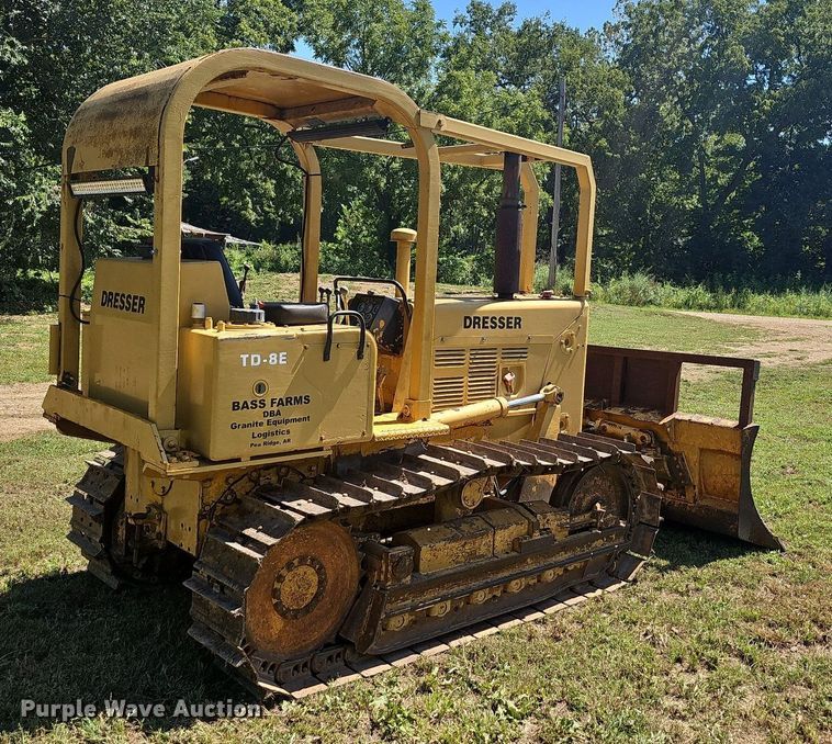 image for item NT9914 1975 Dresser TD-8E  dozer