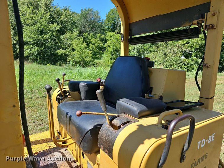 image for item NT9914 1975 Dresser TD-8E  dozer