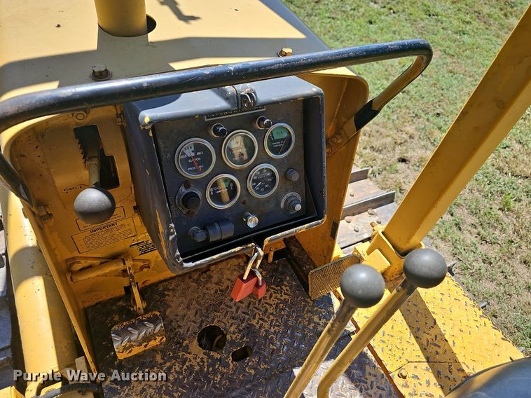 image for item NT9914 1975 Dresser TD-8E  dozer