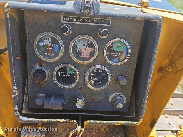 image for item NT9914 1975 Dresser TD-8E  dozer