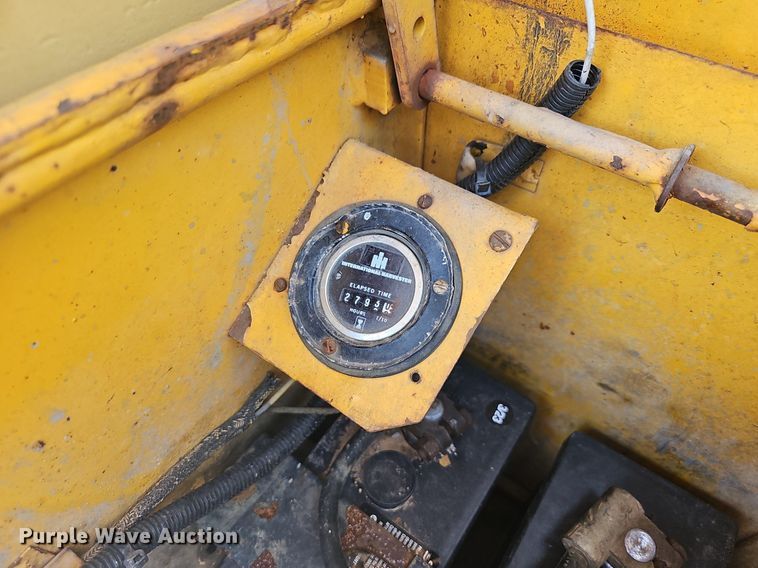 image for item NT9914 1975 Dresser TD-8E  dozer