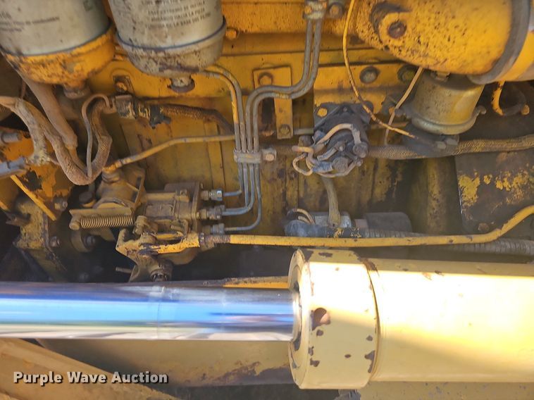 image for item NT9914 1975 Dresser TD-8E  dozer