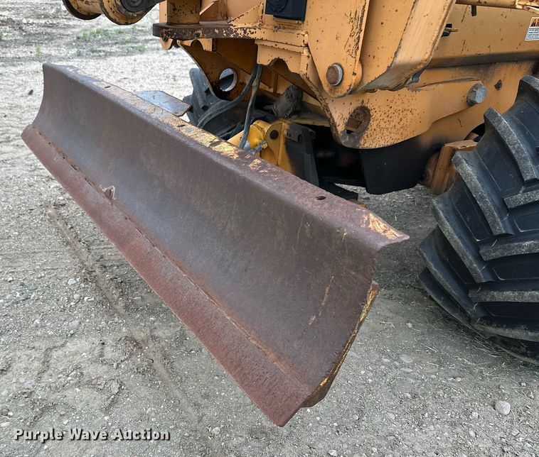 image for item NY9219 2000 Case 560  trencher with trailer