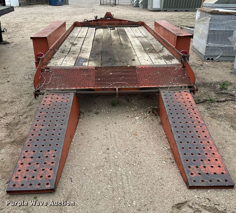 image for item NY9219 2000 Case 560  trencher with trailer
