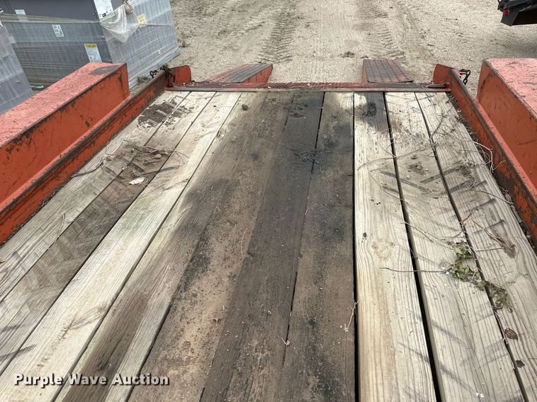 image for item NY9219 2000 Case 560  trencher with trailer