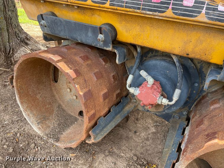 image for item NY9620 2000 Stone Bulldog TR34R  trench compactor