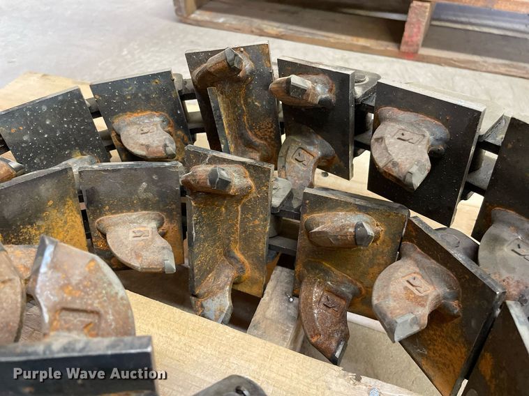 image for item NY9637 Vermeer 2250  trencher chain