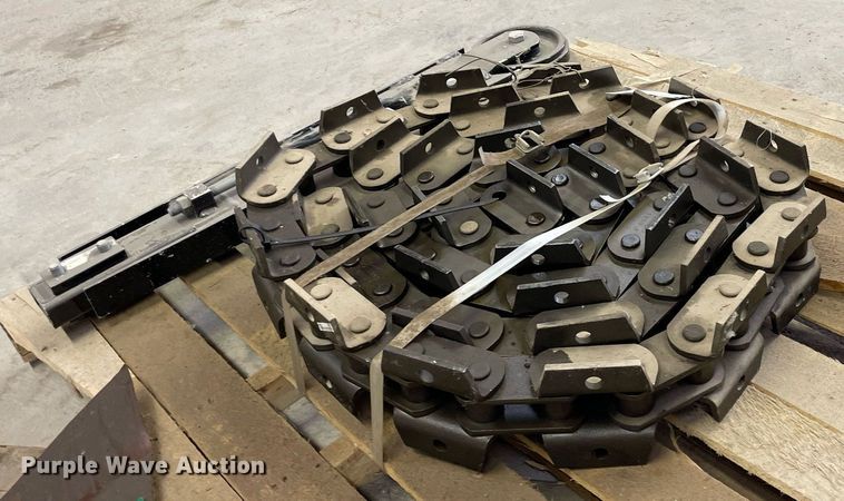 image for item NY9638 Vermeer 3990  trencher chain