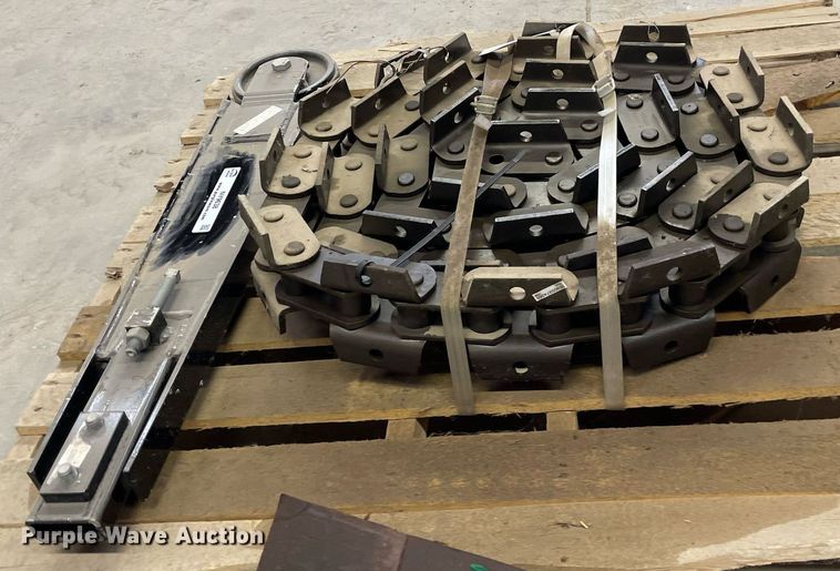 image for item NY9638 Vermeer 3990  trencher chain