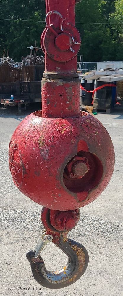 image for item ZA0344 2001 Sterling LT7500  crane truck