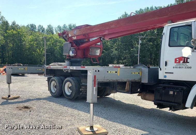 image for item ZA0344 2001 Sterling LT7500  crane truck