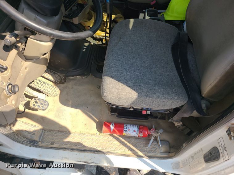 image for item ZA0344 2001 Sterling LT7500  crane truck