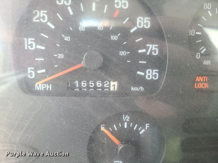 image for item ZA0344 2001 Sterling LT7500  crane truck