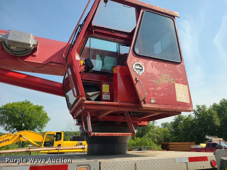 image for item ZA0344 2001 Sterling LT7500  crane truck