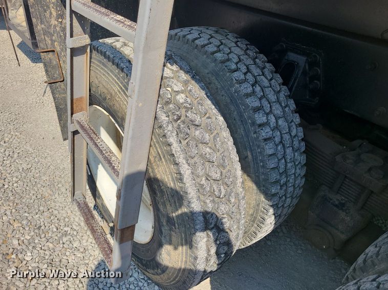 image for item ZA0344 2001 Sterling LT7500  crane truck