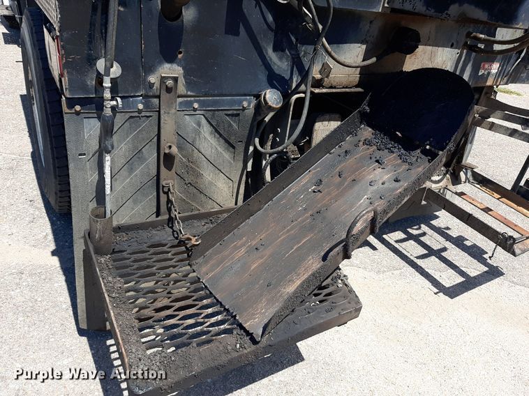 image for item DO3048 2012 Freightliner Business Class M2 pothole patcher truck