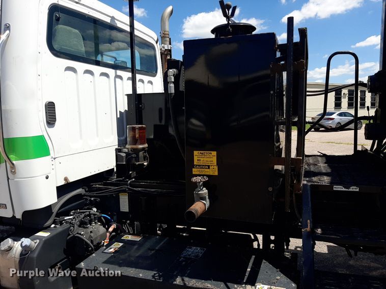 image for item DO3048 2012 Freightliner Business Class M2 pothole patcher truck