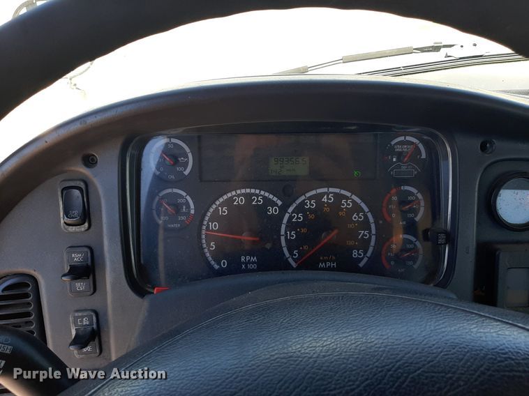 image for item DO3048 2012 Freightliner Business Class M2 pothole patcher truck