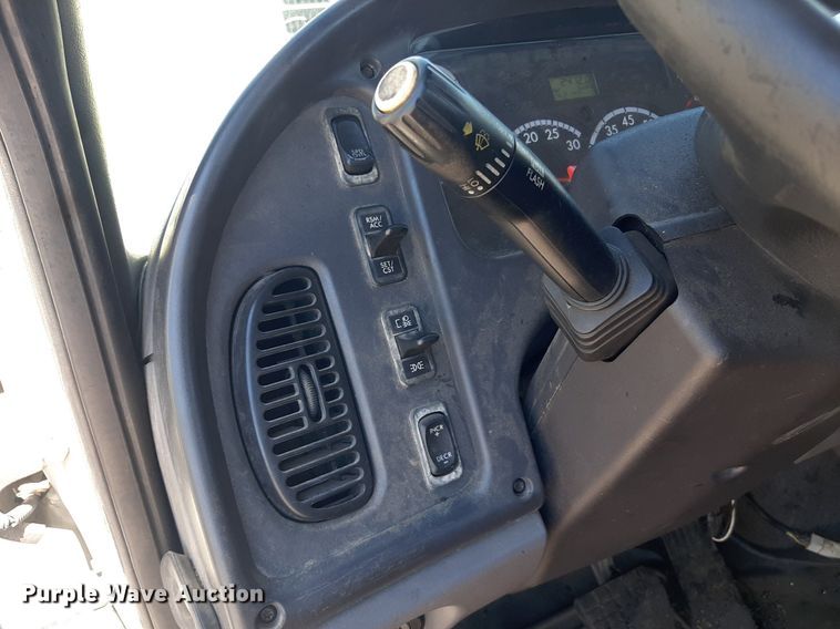 image for item DO3048 2012 Freightliner Business Class M2 pothole patcher truck