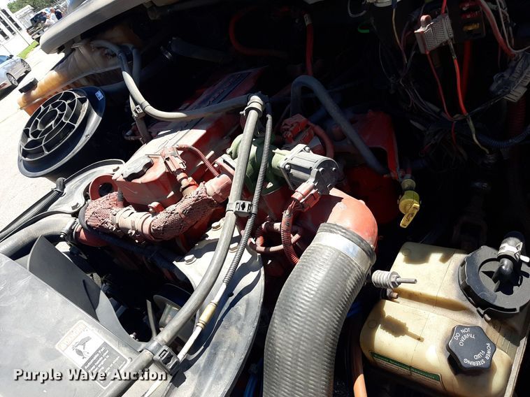 image for item DO3048 2012 Freightliner Business Class M2 pothole patcher truck