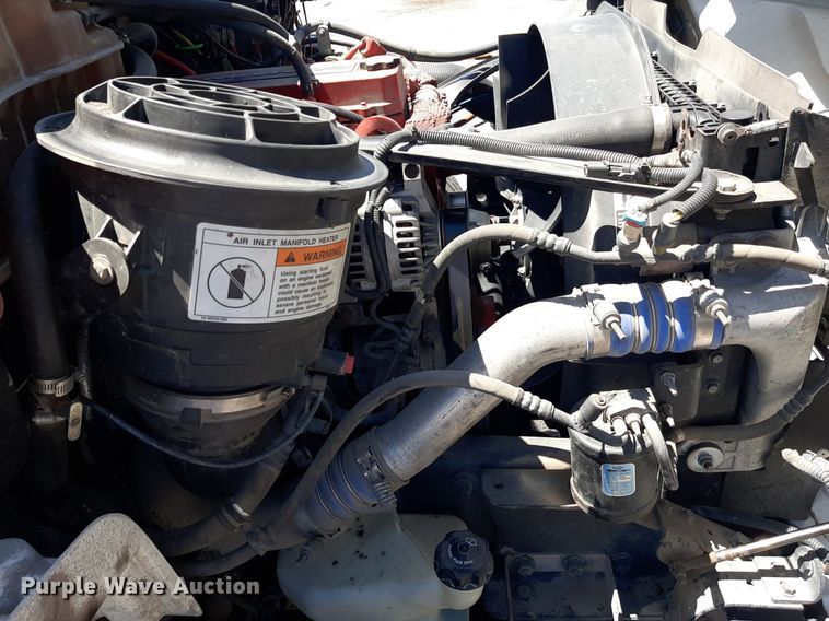 image for item DO3048 2012 Freightliner Business Class M2 pothole patcher truck