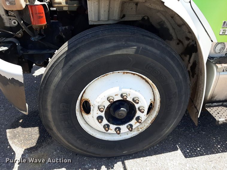 image for item DO3048 2012 Freightliner Business Class M2 pothole patcher truck