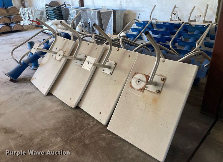 image for item HN9915 Pool equipment