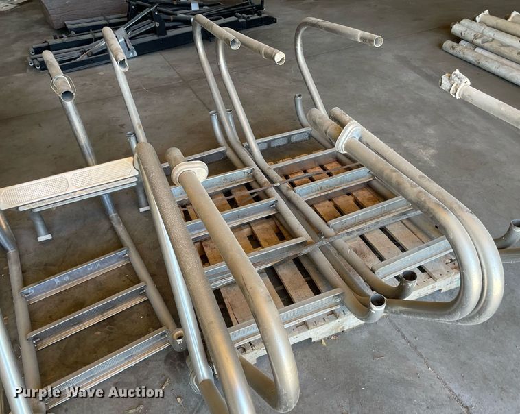 image for item HN9915 Pool equipment