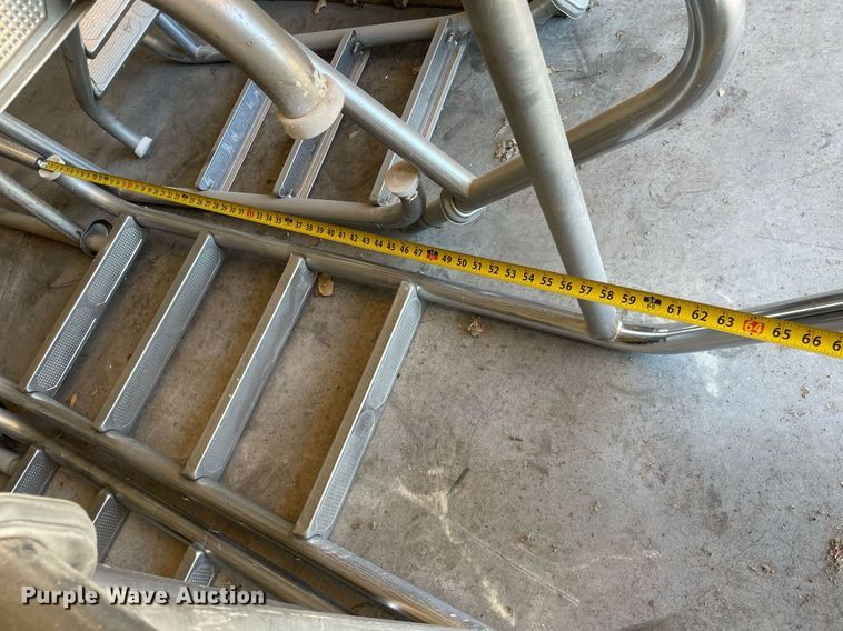 image for item HN9915 Pool equipment