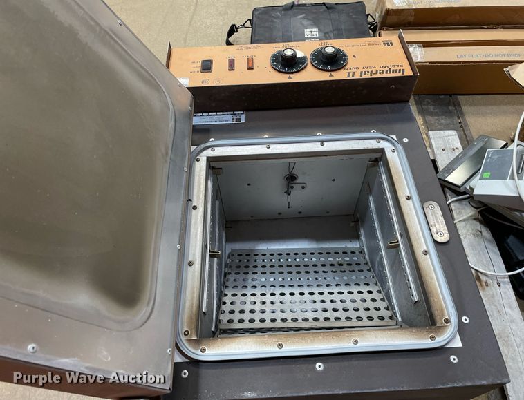 LabLine Instruments Imperial II incubator in Wichita, KS Item HN9920